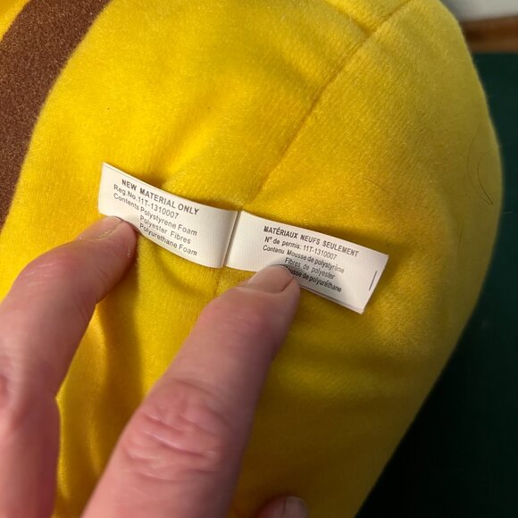 Pokemon Vintage (2013) Pikachu 14 Inch Plush Toy - Picture 8 of 10